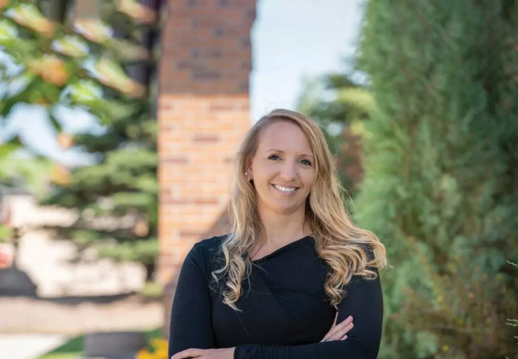 Alex Larson Named Top 25 Women in Business