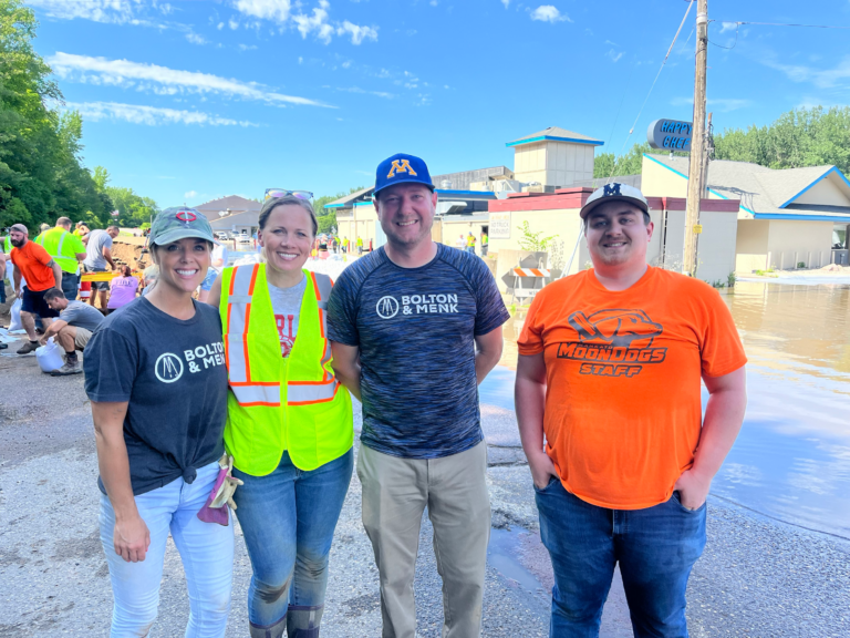 A group of Bolton & Menk sandbagging volunteers